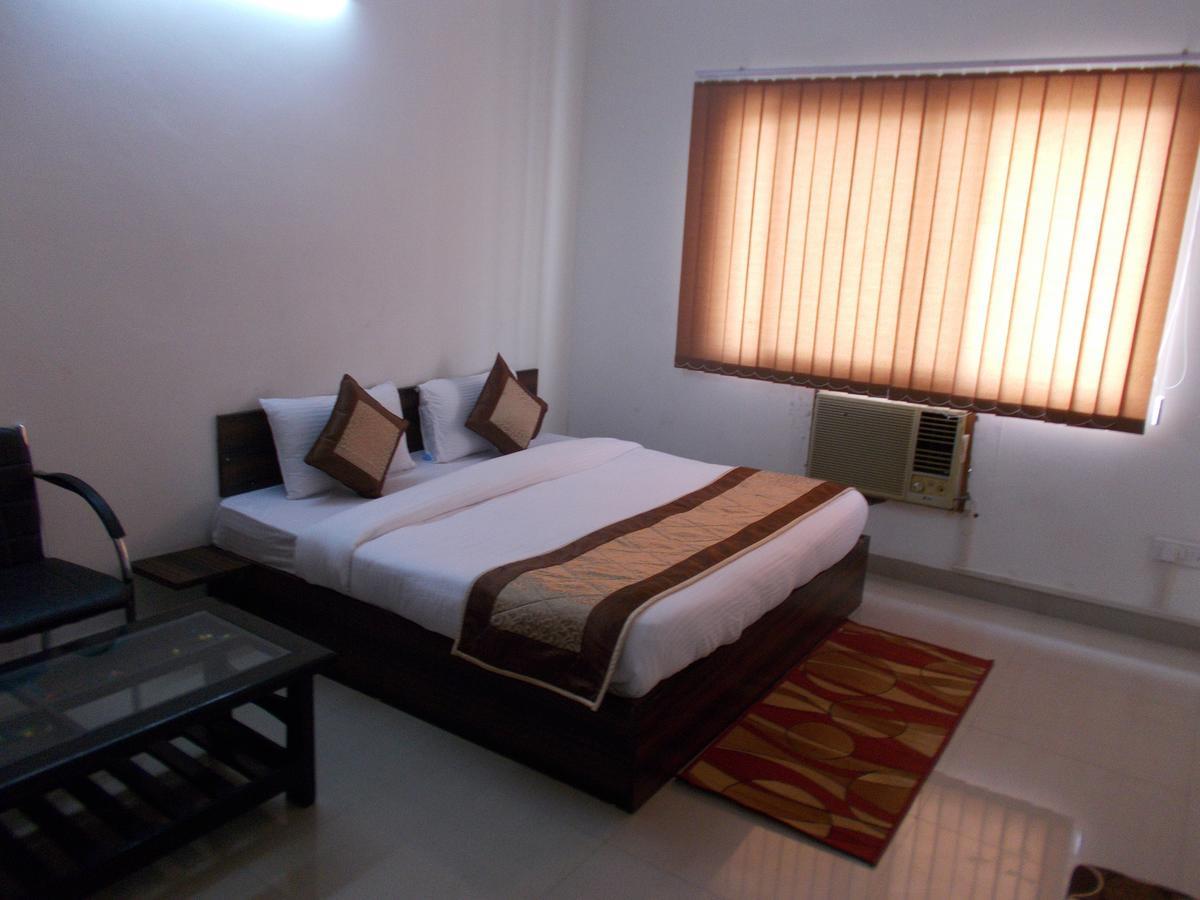 The Radiance Suites And Apartment New Delhi Luaran gambar