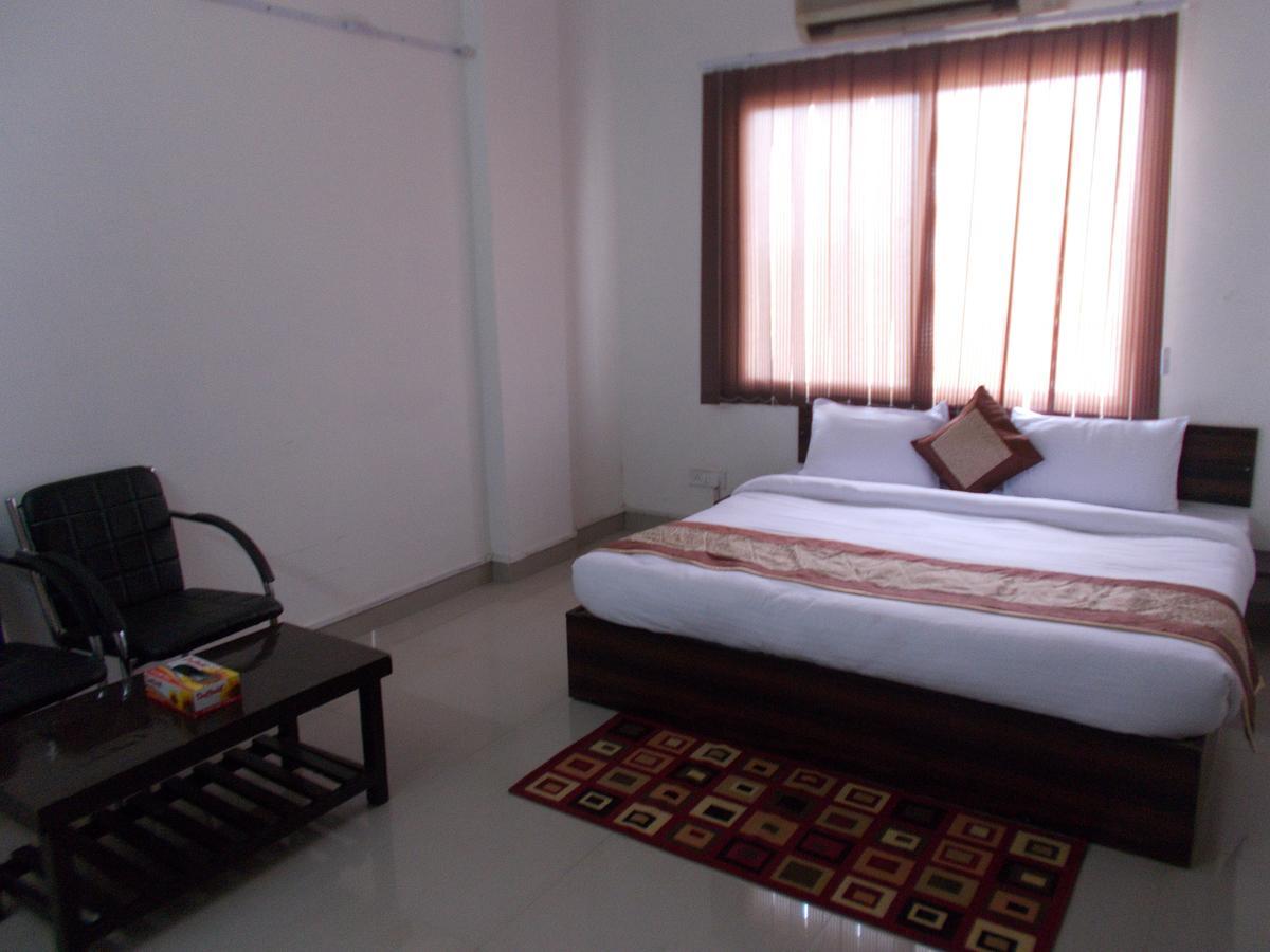 The Radiance Suites And Apartment New Delhi Luaran gambar