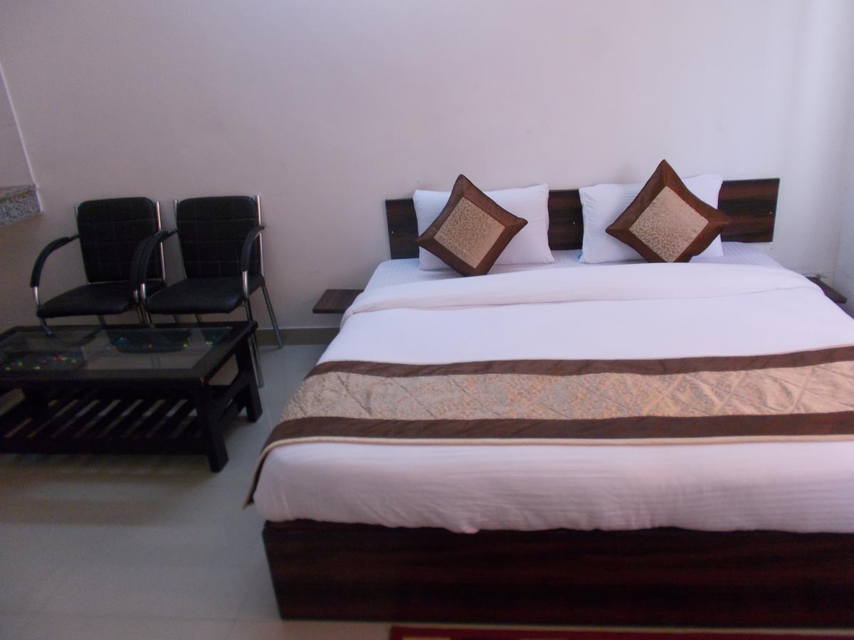 The Radiance Suites And Apartment New Delhi Luaran gambar