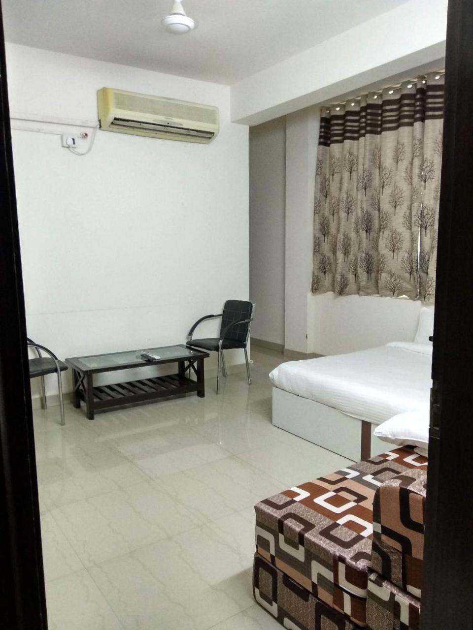 The Radiance Suites And Apartment New Delhi Luaran gambar