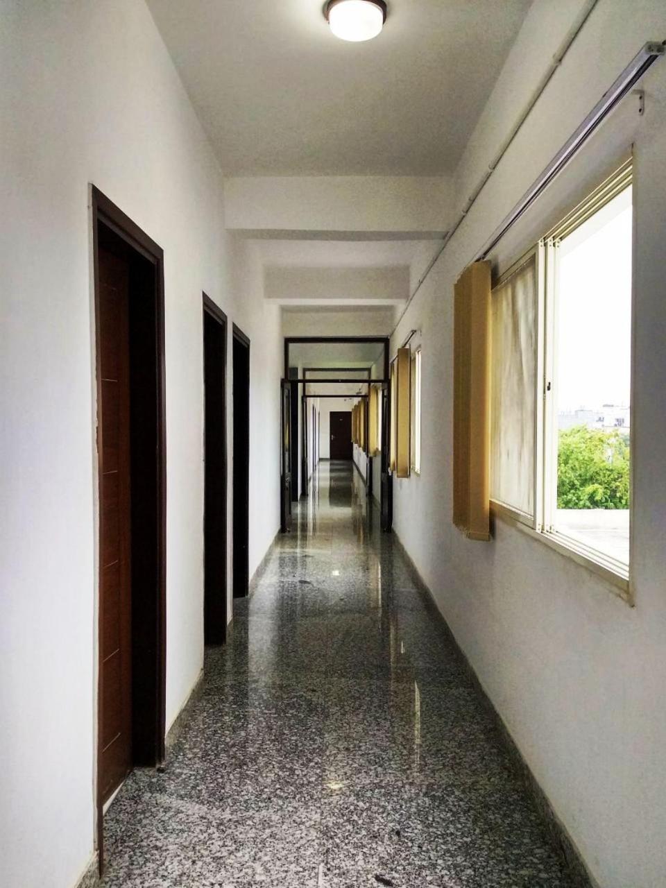 The Radiance Suites And Apartment New Delhi Luaran gambar